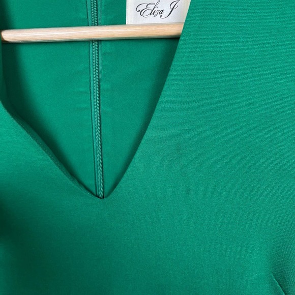 Eliza J gold button green ponte‎ A line dress size 8 - Picture 6 of 9
